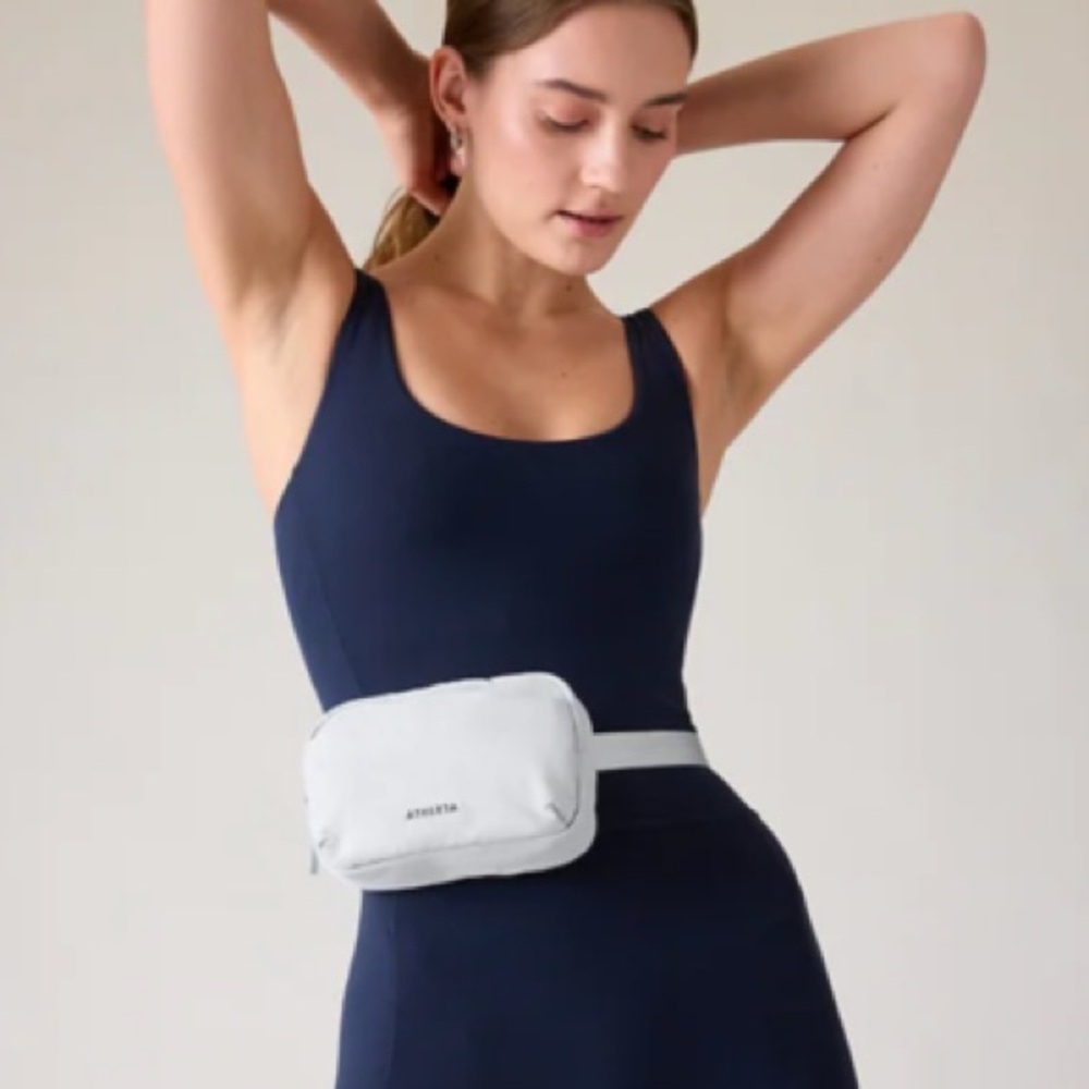ATHLETA All About Crossbody Belt Bag Snowfall Blue